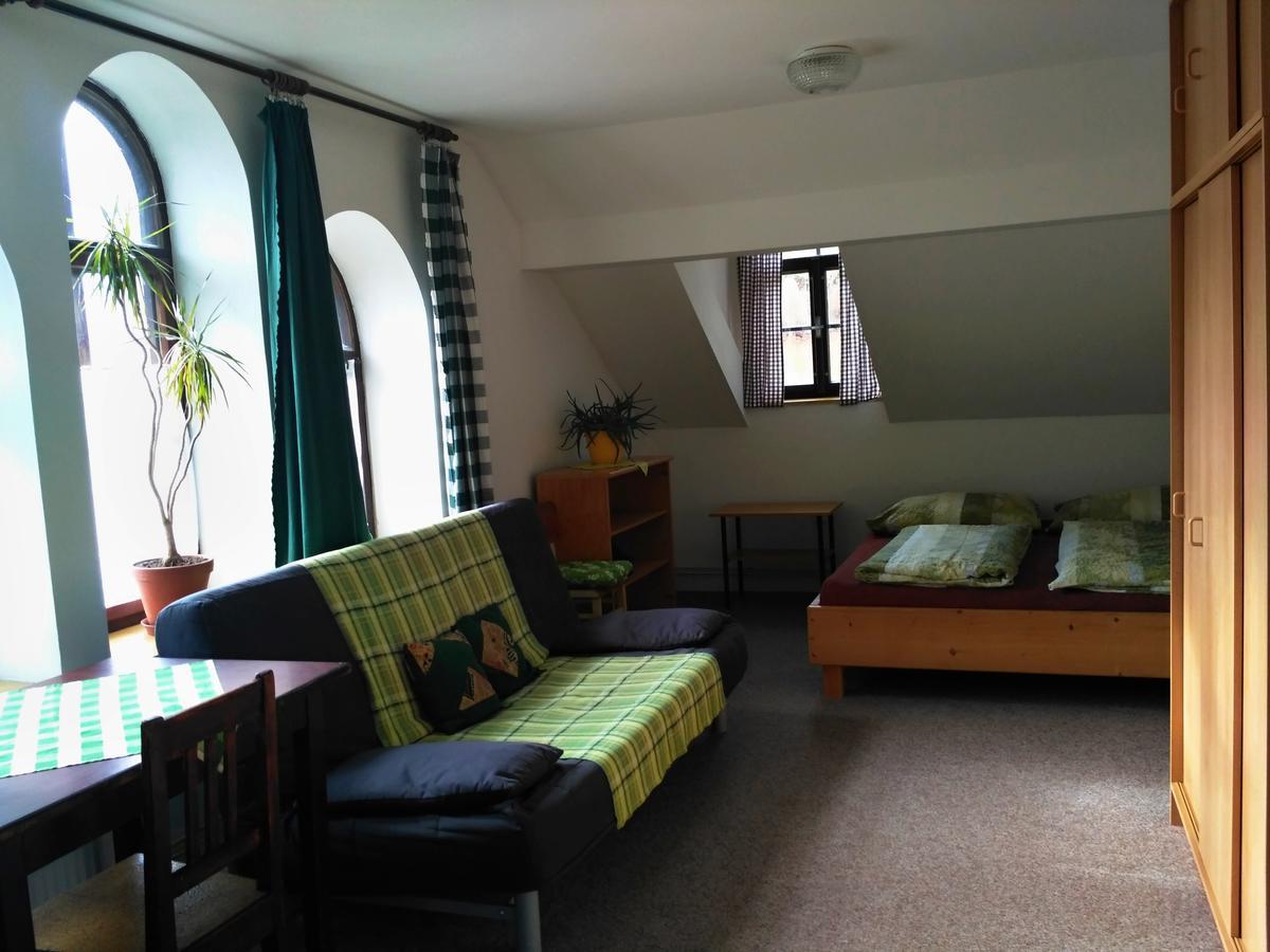 Penzion U Lípy Vysoké nad Jizerou Exterior foto